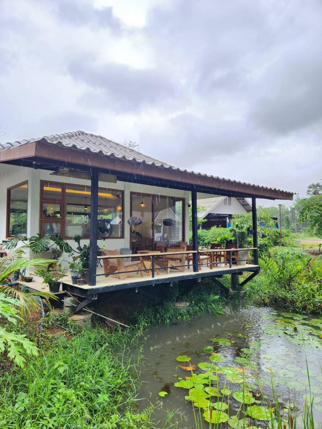 The Duck Cafe And Resort 达叻府 外观 照片