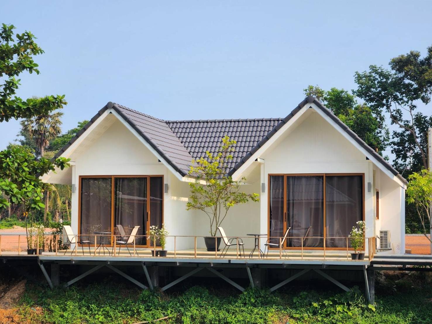 The Duck Cafe And Resort 达叻府 外观 照片